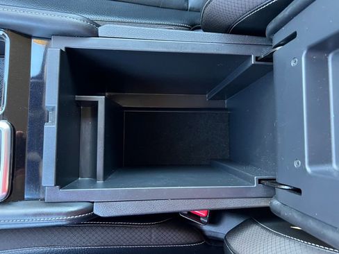 Used 2022 Nissan Pathfinder SL image 32