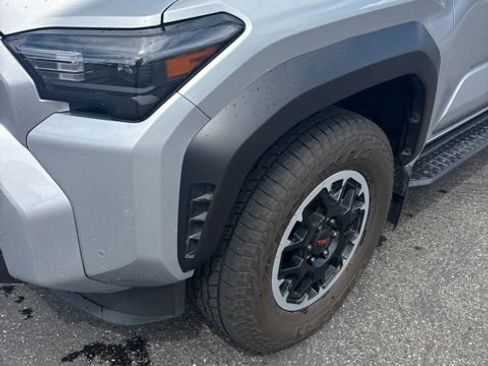 Used 2025 Toyota 4Runner TRD Off-Road AWD/4WD image 9