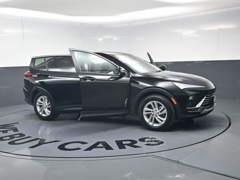 Used 2025 Buick Envista Preferred w/ Convenience I Package FWD image 24