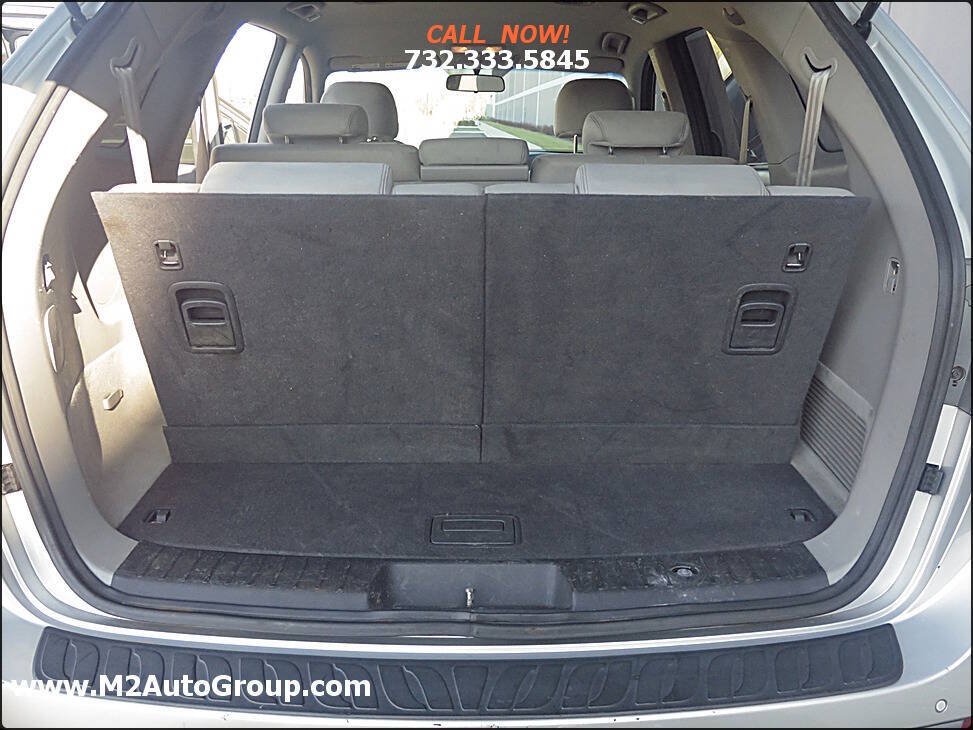 Used 2010 Hyundai Veracruz GLS FWD image 21