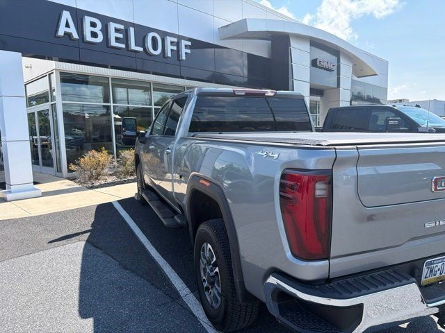 Used 2025 GMC Sierra 3500 SLT w/ SLT Convenience Package AWD/4WD image 8
