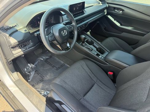 Used 2025 Honda Accord LX image 12