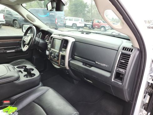 Certified 2017 RAM 1500 Laramie w/ Convenience Group image 18