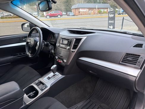 Used 2013 Subaru Outback 2.5i Premium image 17