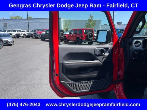 Certified 2025 Jeep Wrangler Unlimited Sahara w/ Safety Group AWD/4WD image 44