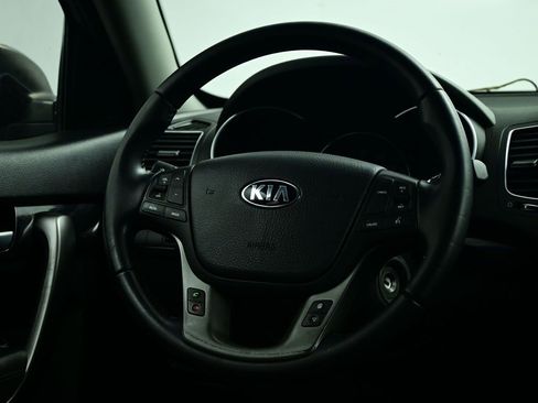 Used 2015 Kia Sorento LX image 8