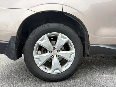 Used 2015 Subaru Forester 2.5i w/ Alloy Wheel Package AWD/4WD image 21