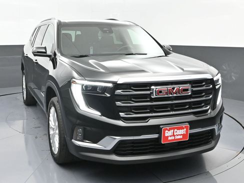 Used 2024 GMC Acadia Elevation w/ Luxury Package image 3