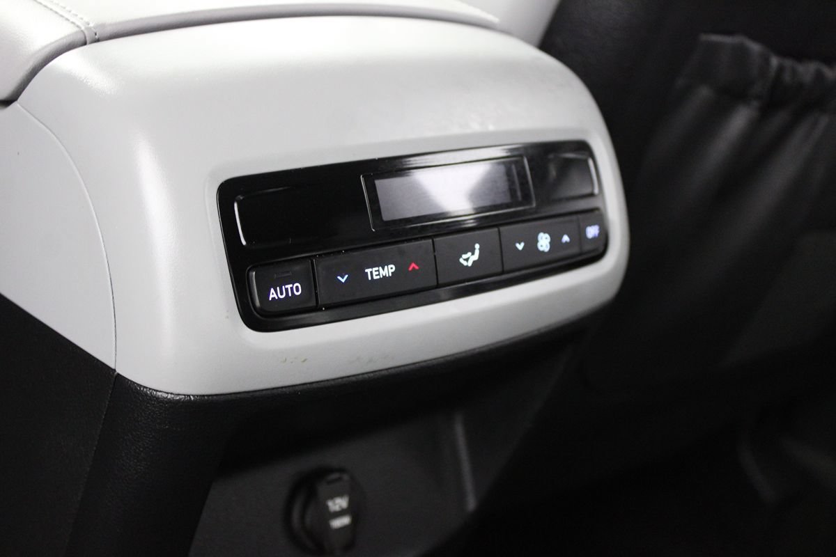 Used 2025 Hyundai Palisade SEL FWD image 27