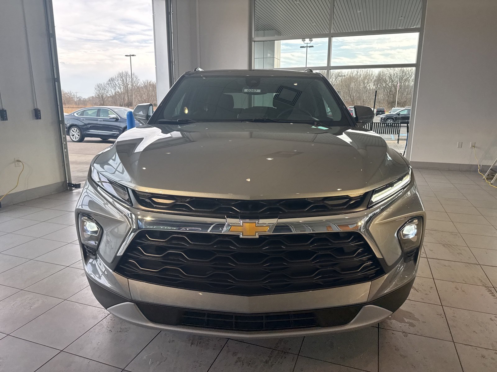 New 2026 Chevrolet Blazer LT w/ Convenience Package AWD/4WD image 2