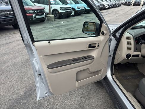 Used 2012 Ford Escape XLS image 6