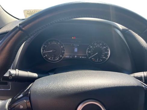 Used 2024 Nissan Armada SV AWD/4WD image 14
