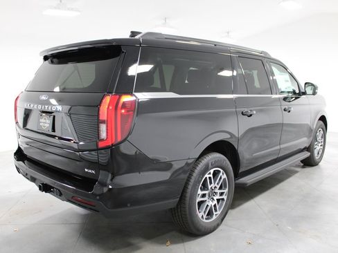 New 2025 Ford Expedition Max Active RWD image 8