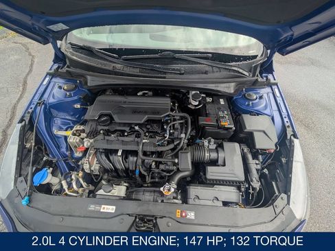 Used 2023 Hyundai Elantra SEL w/ Preferred Accessory Package FWD image 31