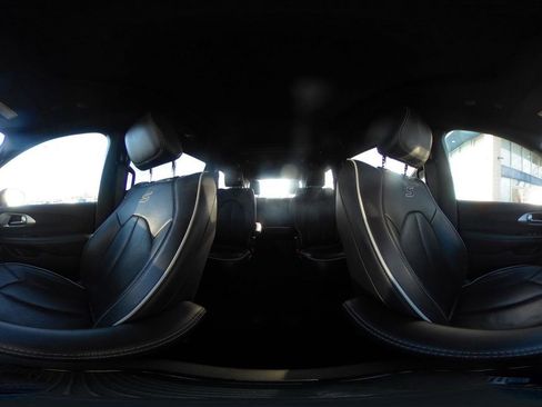 Used 2025 Chrysler Pacifica Limited image 46