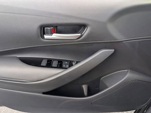 Used 2025 Toyota Corolla SE FWD image 36