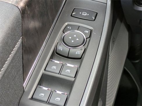 New 2026 Ford F250 Lariat w/ Black Appearance Package image 24