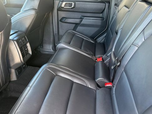 New 2026 Ford Bronco Outer Banks w/ Sasquatch Package AWD/4WD image 12