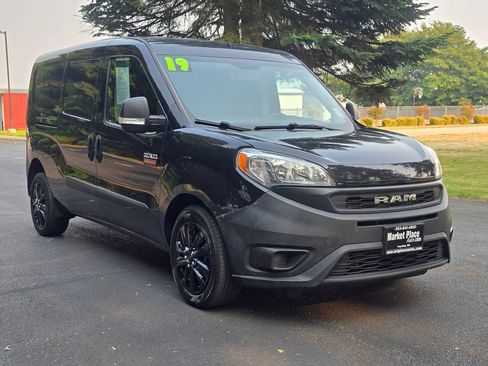 Used 2019 RAM ProMaster City Tradesman FWD image 8