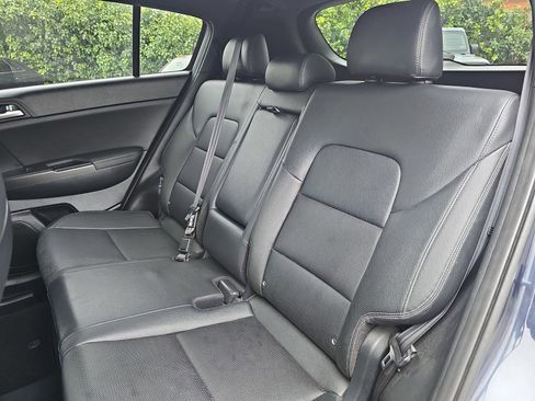 Used 2022 Kia Sportage Nightfall Edition FWD image 13