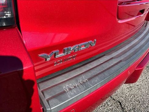 Used 2015 GMC Yukon SLE w/ Convenience Package image 8