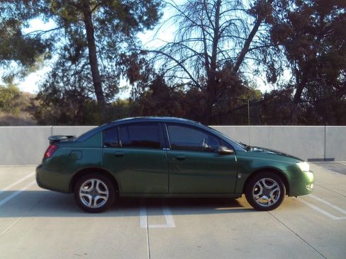 Used 2003 Saturn ION Level 3 w/ Travel Pkg image 4