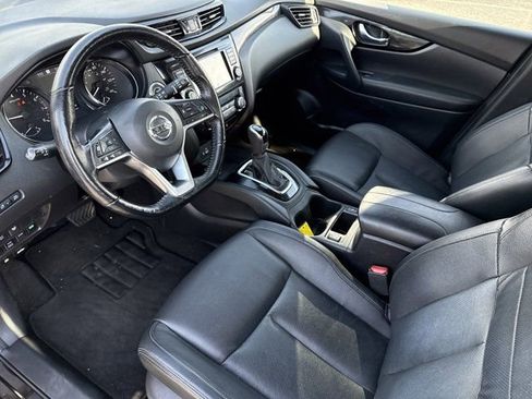 Used 2022 Nissan Rogue Sport SL image 11