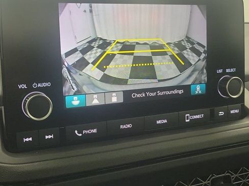 Used 2025 Honda Accord SE image 27
