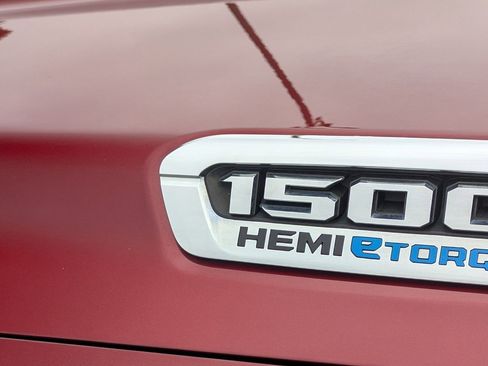 Used 2021 RAM 1500 Laramie image 25