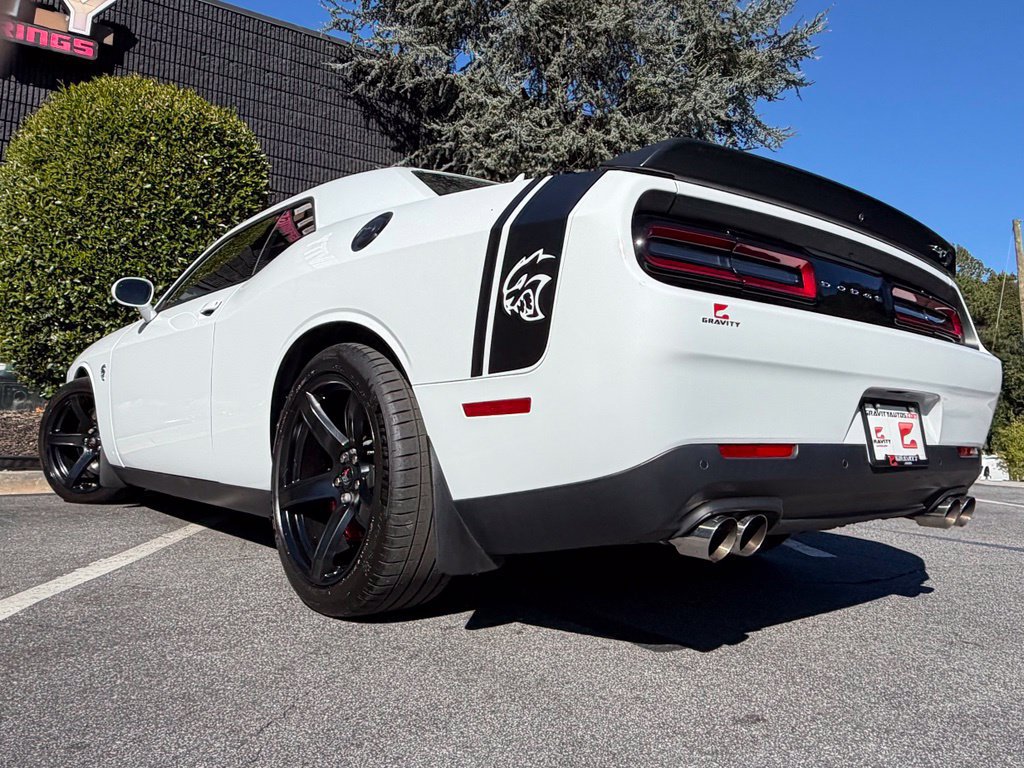 Used 2020 Dodge Challenger SRT Hellcat w/ Plus Package RWD image 20