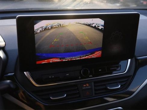 Certified 2025 Nissan Altima 2.5 SR w/ SR Premium Package image 17