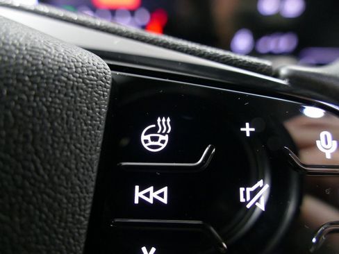 Certified 2025 Audi Q5 Premium Plus w/ Premium Plus image 18