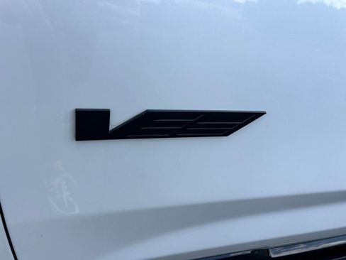 Used 2023 Cadillac Escalade V w/ LPO, ONYX Package AWD/4WD image 27