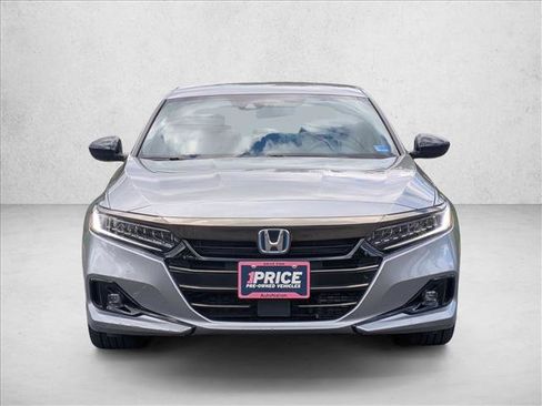 Used 2022 Honda Accord Sport image 2
