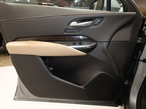 Certified 2025 Cadillac XT4 Premium Luxury image 21