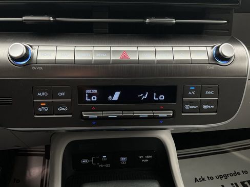 Used 2025 Hyundai Kona SEL FWD image 28