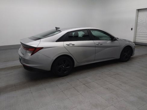 Used 2021 Hyundai Elantra SEL FWD image 10