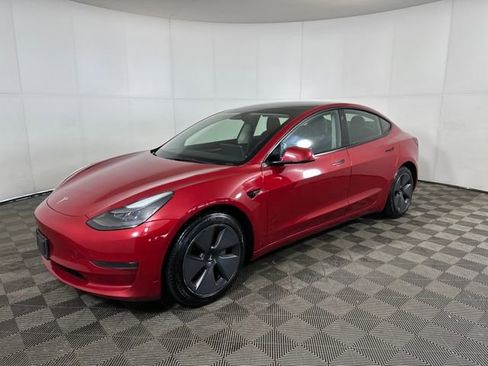 Used 2023 Tesla Model 3 Standard Range image 7