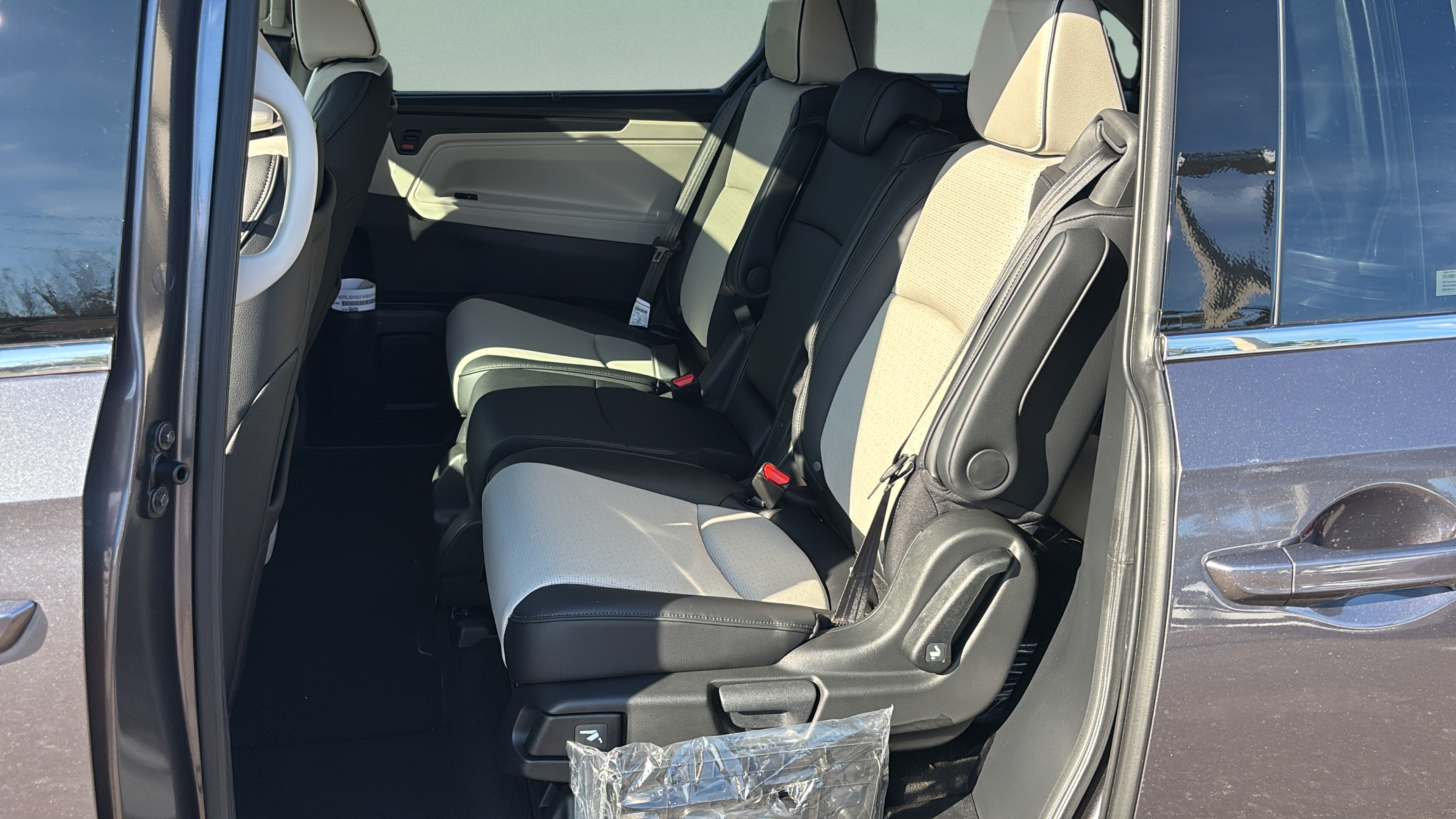New 2027 Honda Odyssey Elite image 11