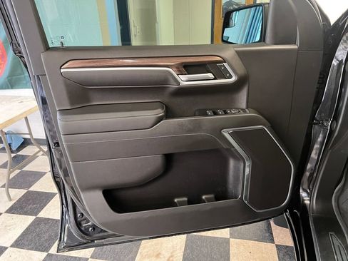 Used 2022 Chevrolet Silverado 1500 LT image 33