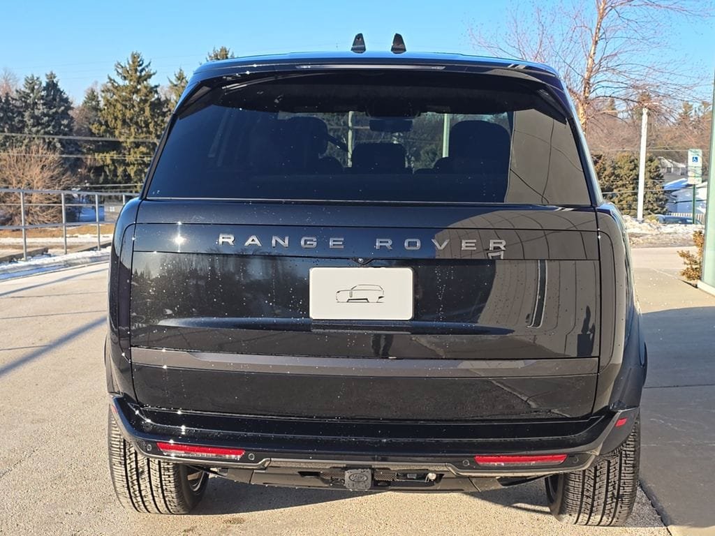 Certified 2026 Land Rover Range Rover SE AWD/4WD image 4