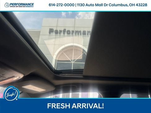 Used 2015 Jeep Grand Cherokee Overland w/ Advanced Technology Group AWD/4WD image 26