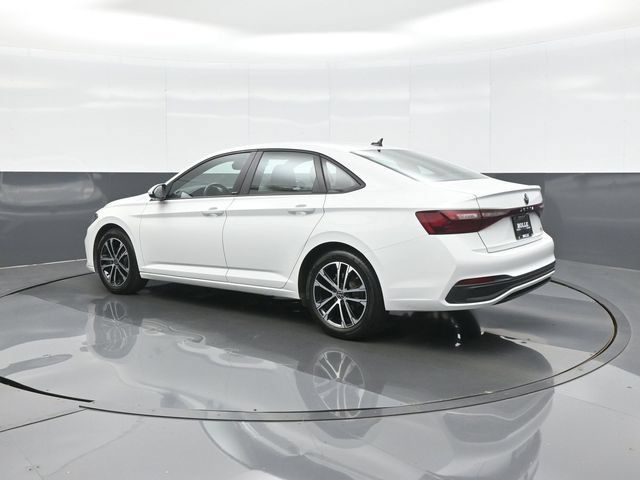 Certified 2026 Volkswagen Jetta Sport FWD image 5