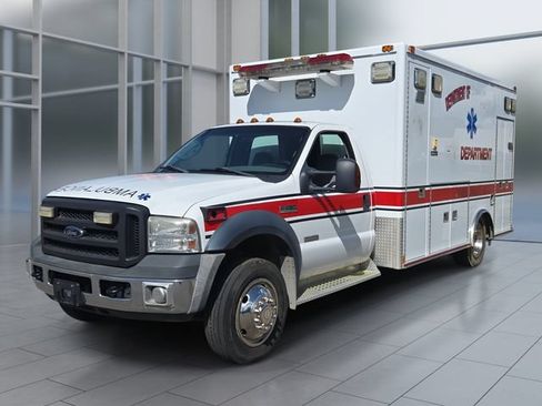 Used 2007 Ford F450 2WD Regular Cab Super Duty image 1