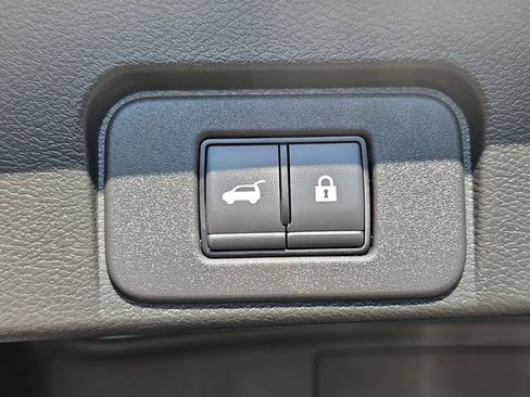 Used 2023 Nissan Rogue SL w/ SL Premium Package FWD image 7