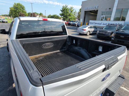 Used 2019 Ford F150 XL w/ Equipment Group 101A Mid AWD/4WD image 7