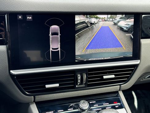 Certified 2019 Porsche Cayenne image 24