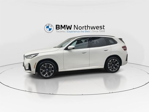 Used 2025 BMW X3 xDrive30i w/ Premium Package image 10