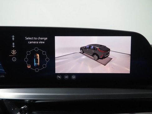 Used 2024 Cadillac Lyriq Sport RWD image 34