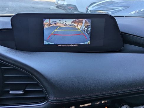 Used 2023 MAZDA MAZDA3 s image 18